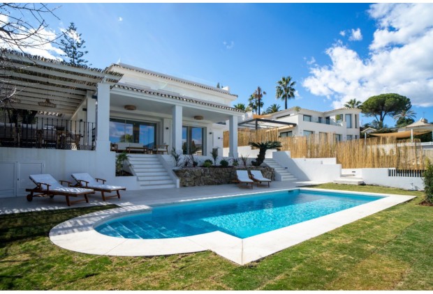 Villa La Concha - Modern Luxury in Las Brisas Golf
